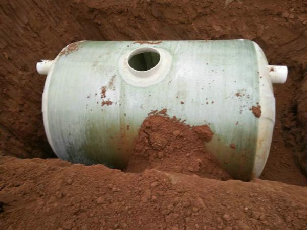 成都天府新區(qū)苗木儲(chǔ)存基地玻璃鋼化糞池項(xiàng)目